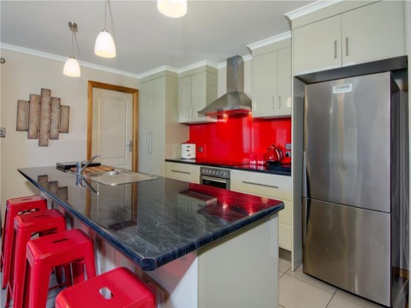 8 Harrington Street, Millicent SA 5280