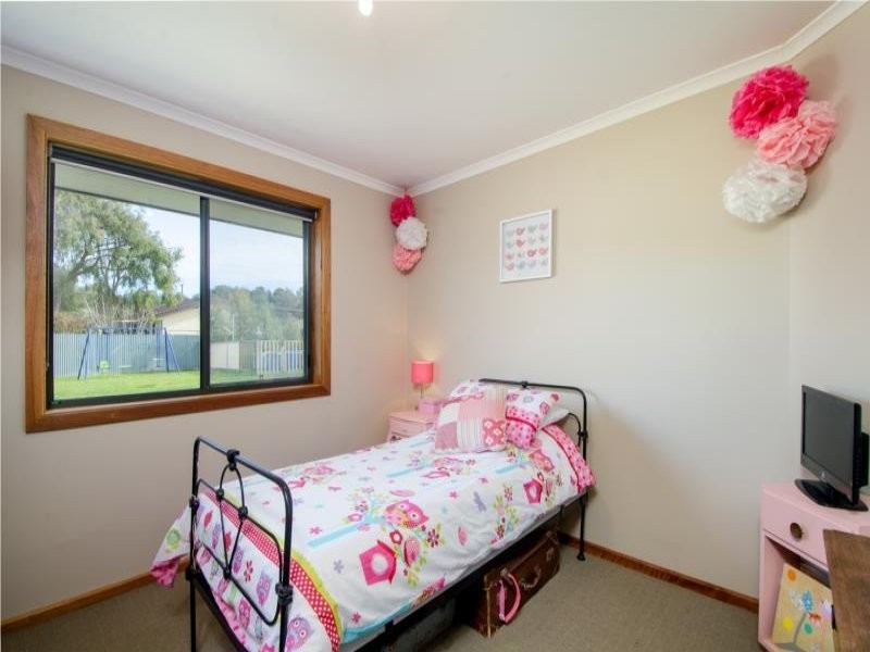 8 Harrington Street, Millicent SA 5280