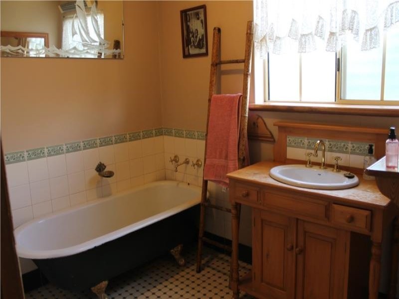 64 Williams Road, Millicent SA 5280