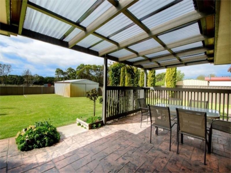 16 Arthur Street, Tarpeena SA 5277