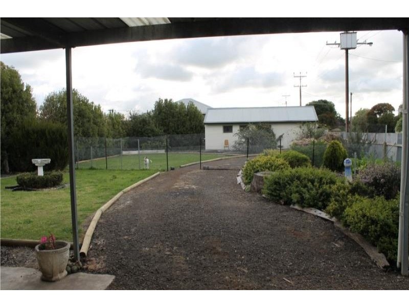 35 Adelaide Road, Millicent SA 5280