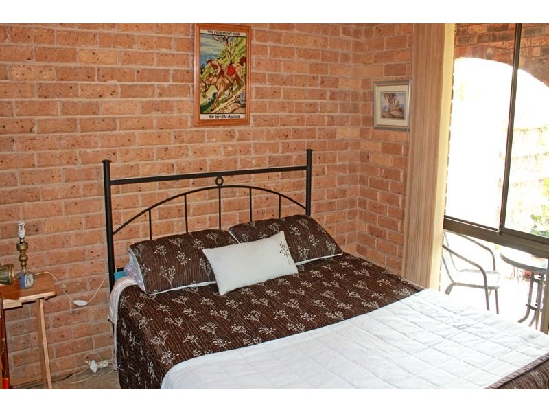 8 Ronella Drive, Aldavilla NSW 2440