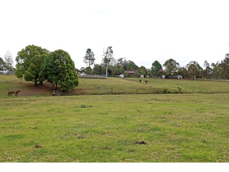 8 Ronella Drive, Aldavilla NSW 2440