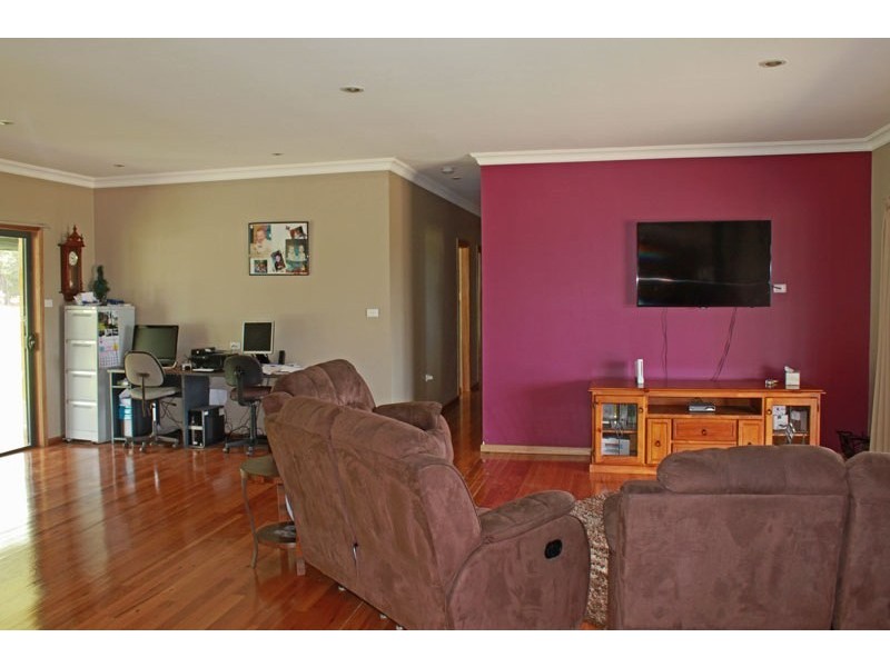 21 Chain O’ Ponds Road, Collombatti NSW 2440