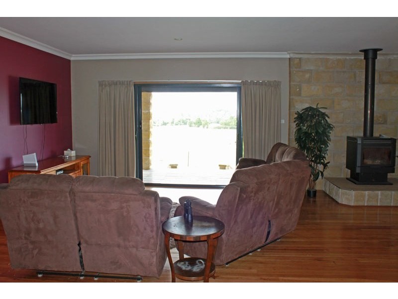 21 Chain O’ Ponds Road, Collombatti NSW 2440