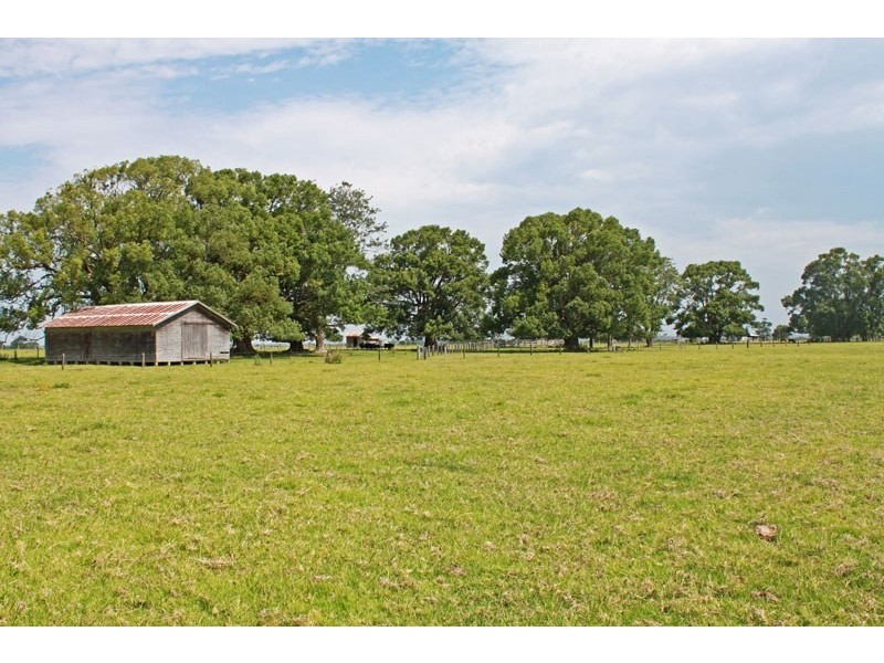 998 Pacific Highway, Bellimbopinni NSW 2440