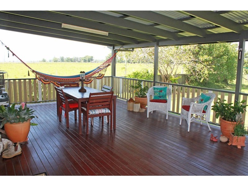 998 Pacific Highway, Bellimbopinni NSW 2440