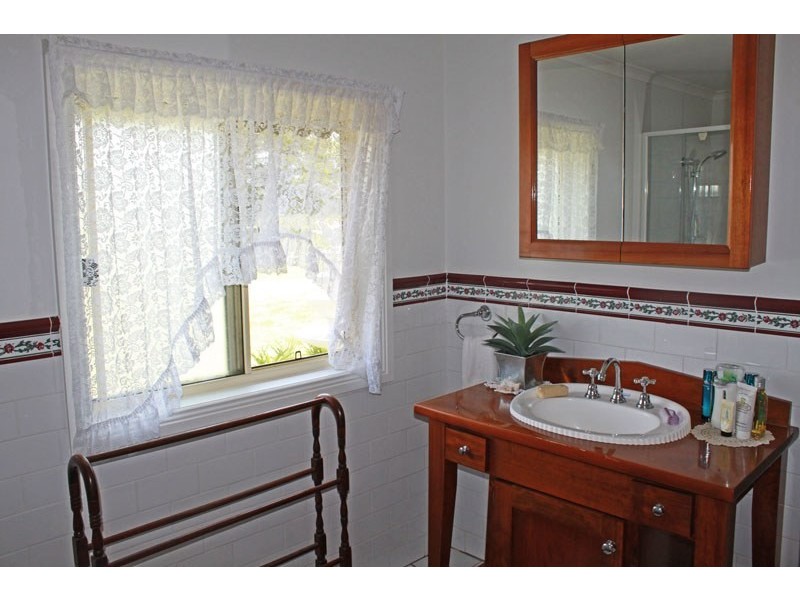 998 Pacific Highway, Bellimbopinni NSW 2440