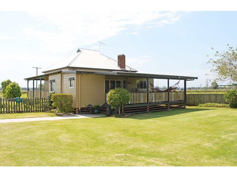 998 Pacific Highway, Bellimbopinni NSW 2440