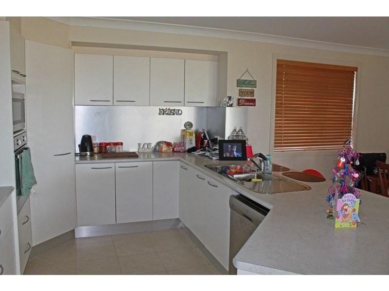 42 Bunya Pines Court, West Kempsey NSW 2440