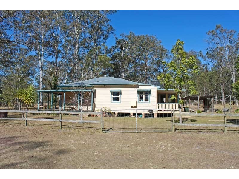 2 Silverwood Avenue, Temagog NSW 2440