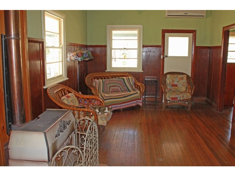 2 Silverwood Avenue, Temagog NSW 2440