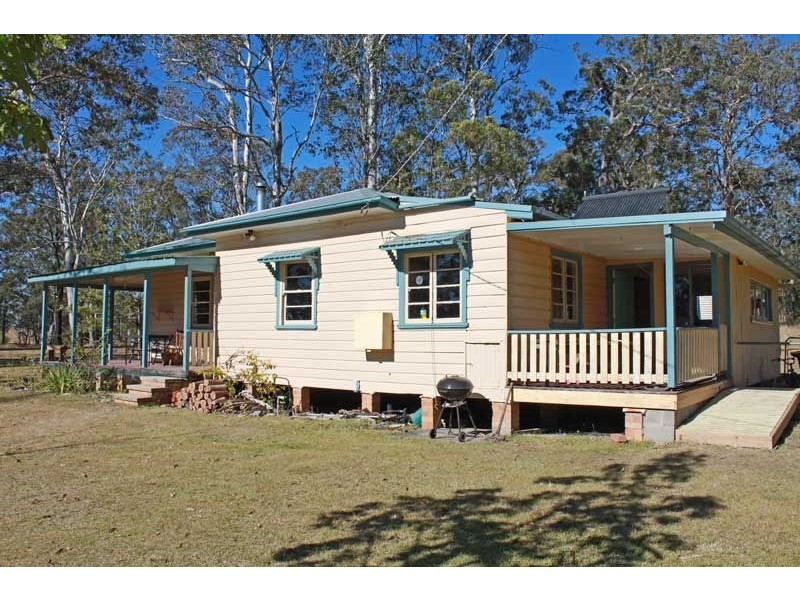 2 Silverwood Avenue, Temagog NSW 2440