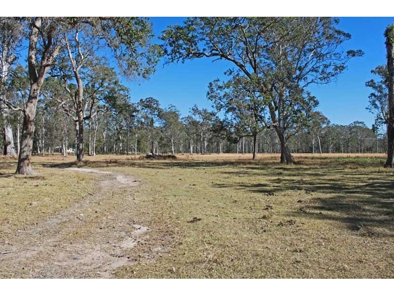 2 Silverwood Avenue, Temagog NSW 2440