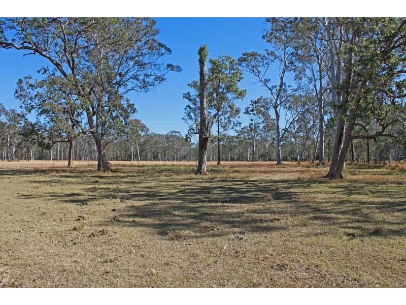 2 Silverwood Avenue, Temagog NSW 2440