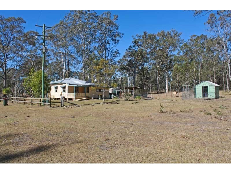 2 Silverwood Avenue, Temagog NSW 2440
