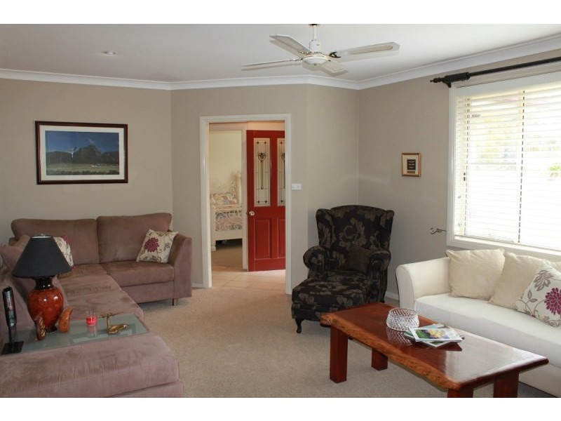 2 Grants Close, South Kempsey NSW 2440