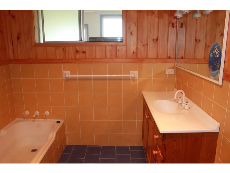 5 Warne Drive, Aldavilla NSW 2440