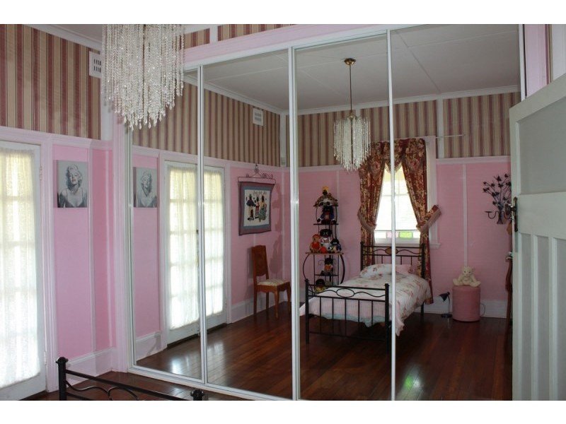 27 Macquarie Street, South Kempsey NSW 2440