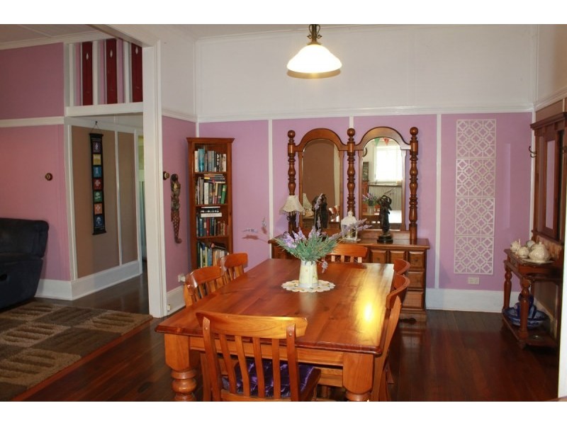 27 Macquarie Street, South Kempsey NSW 2440