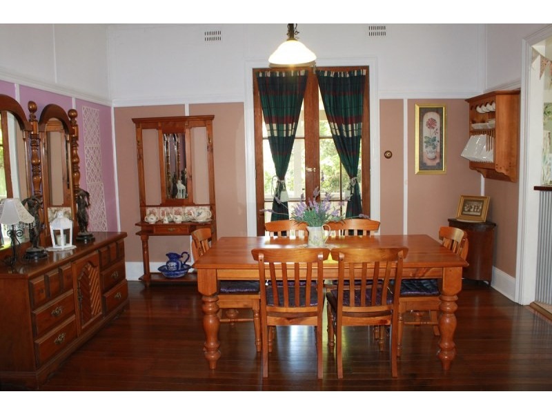 27 Macquarie Street, South Kempsey NSW 2440