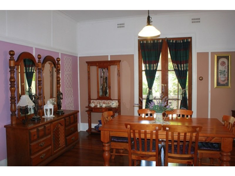 27 Macquarie Street, South Kempsey NSW 2440