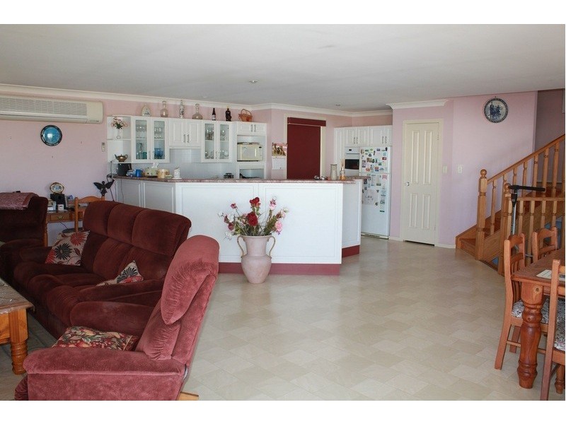 12 East Street, Crescent Head NSW 2440