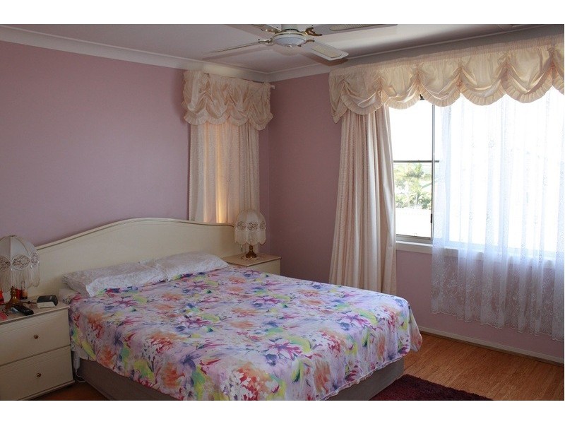 12 East Street, Crescent Head NSW 2440