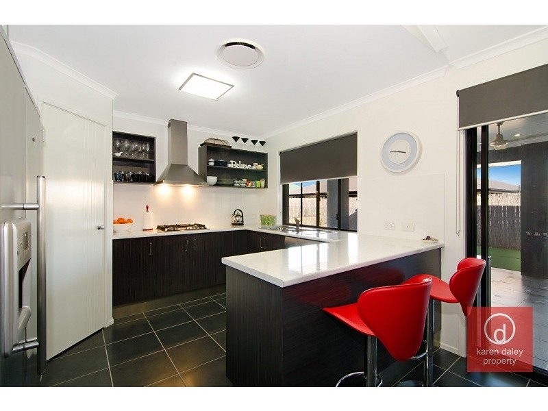 17 Dewar Court, Caboolture QLD 4510