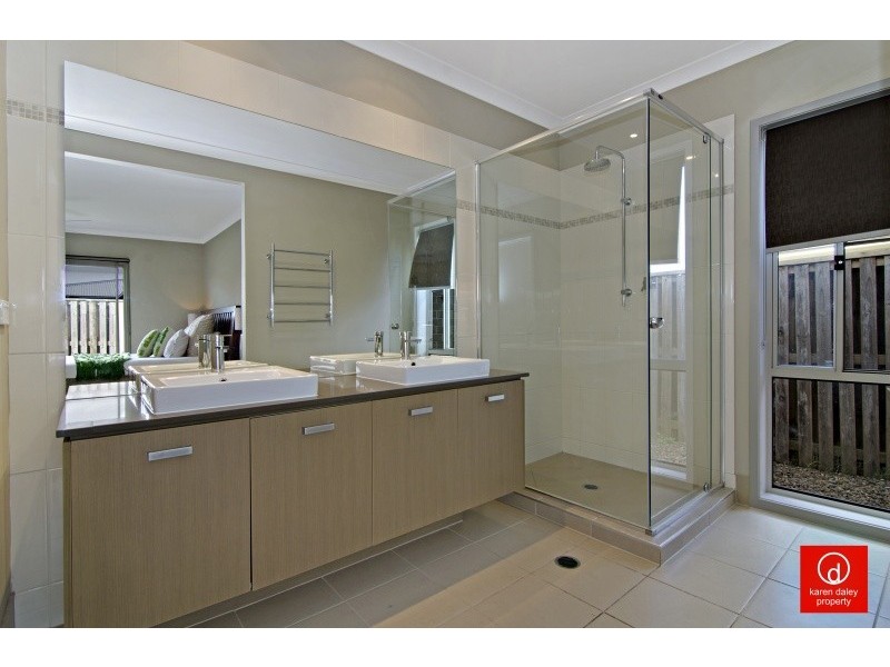 15 Hopkins Chase, Caboolture QLD 4510