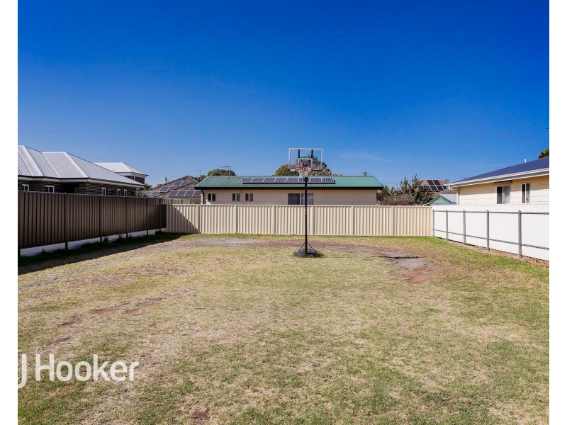 22 Lipsett Terrace, Brooklyn Park SA 5032