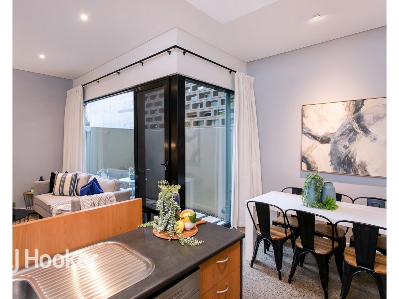 14 Sparman Close, Adelaide SA 5000