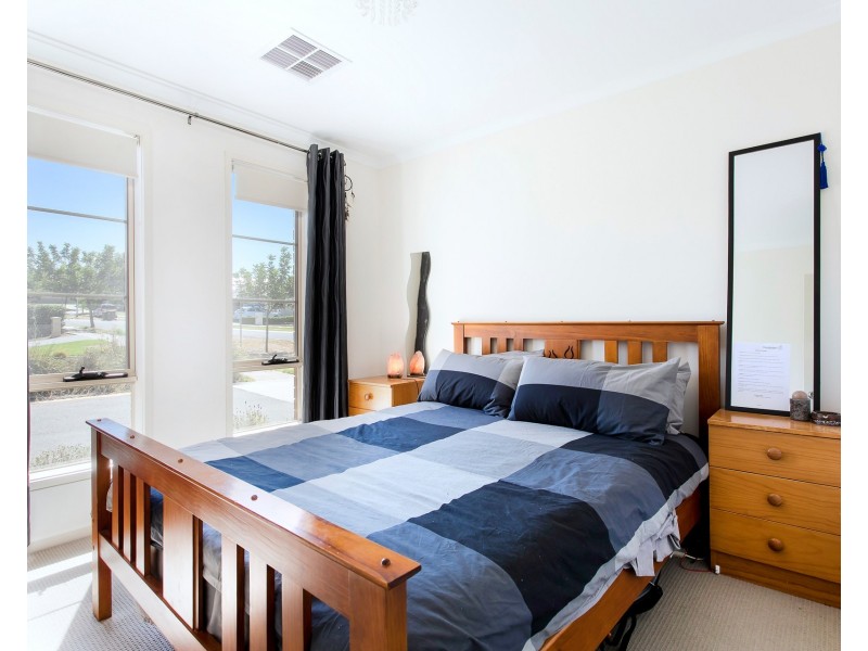 1 Woodrow Lane, Golden Grove SA 5125