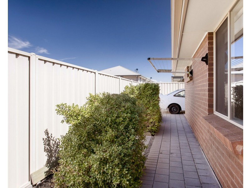 1 Woodrow Lane, Golden Grove SA 5125