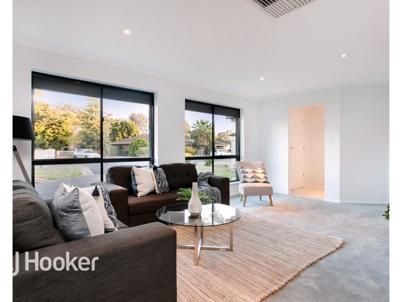 8 Carnation Court, Parafield Gardens SA 5107