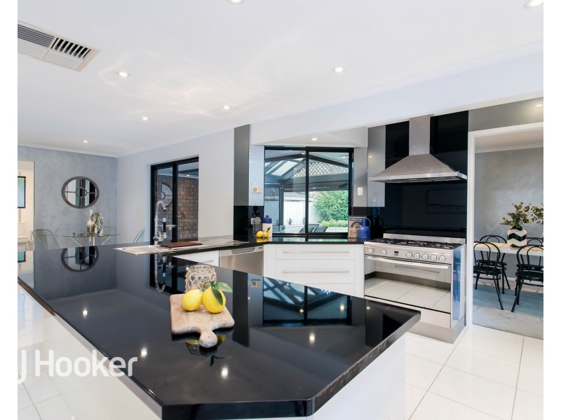 8 Carnation Court, Parafield Gardens SA 5107