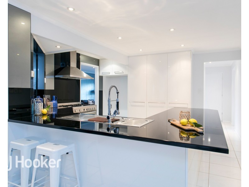 8 Carnation Court, Parafield Gardens SA 5107