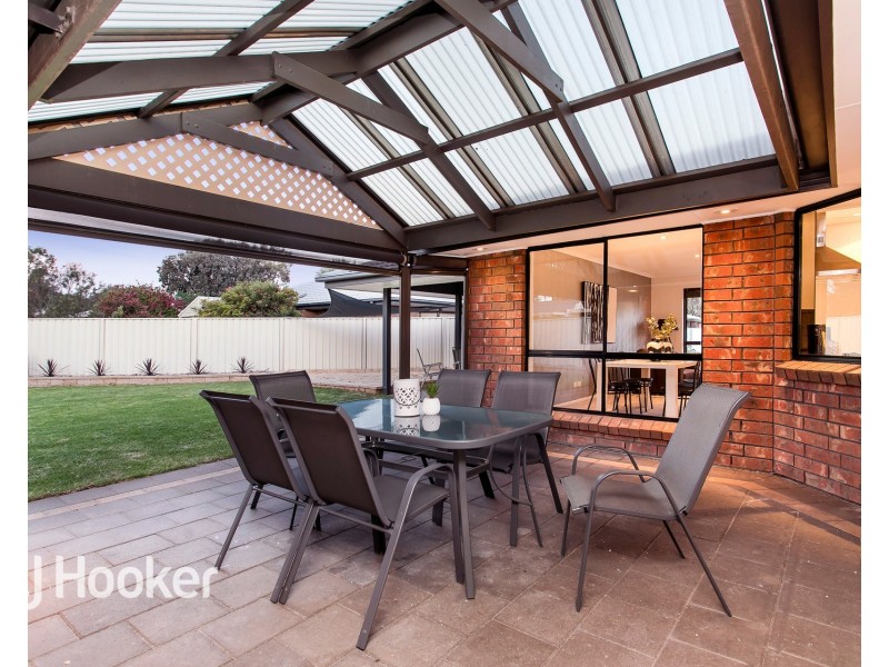 8 Carnation Court, Parafield Gardens SA 5107