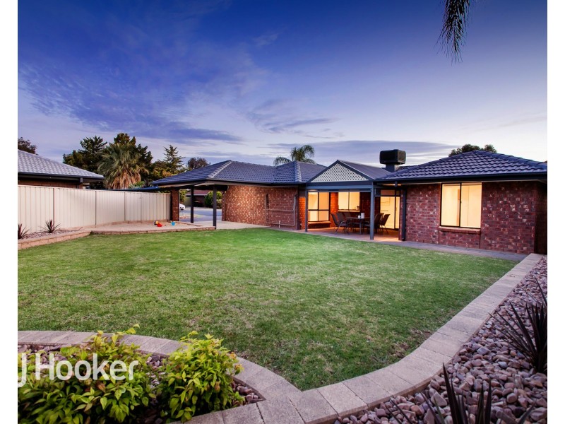 8 Carnation Court, Parafield Gardens SA 5107