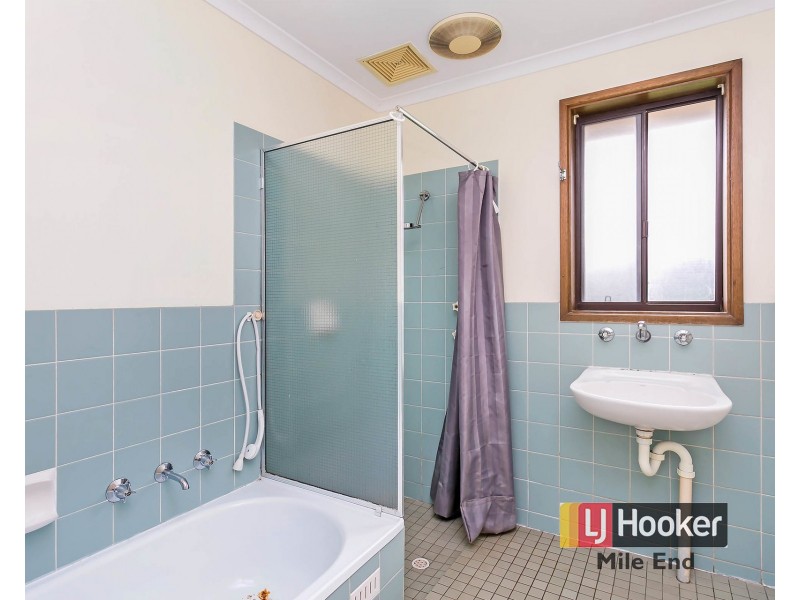 25 Parramatta Drive, Morphett Vale SA 5162