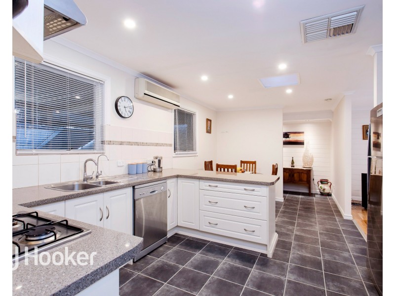 8 Woodchester Street, Para Hills West SA 5096