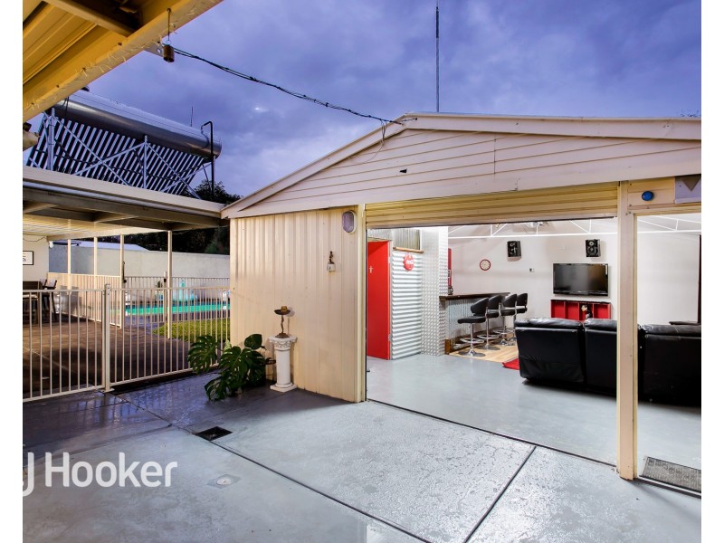 8 Woodchester Street, Para Hills West SA 5096