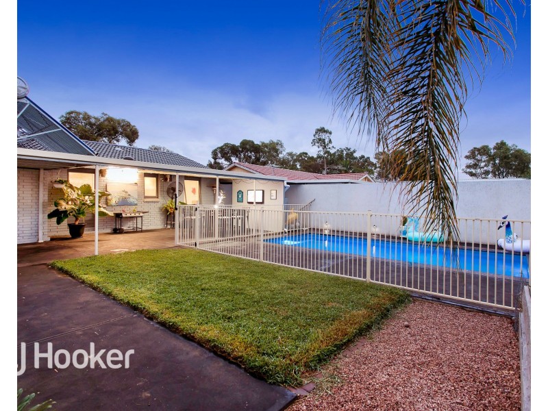 8 Woodchester Street, Para Hills West SA 5096