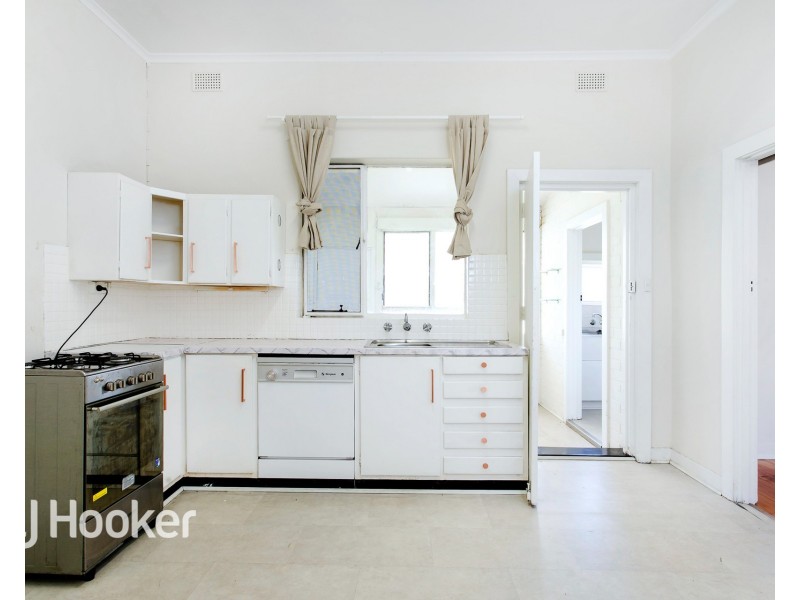 38 Flinders Parade, Flinders Park SA 5025