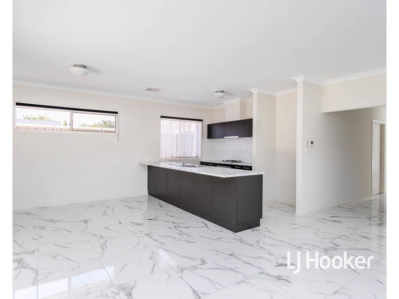 10a Sylvia Street, Blair Athol SA 5084