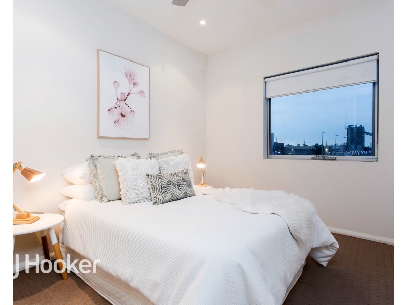 4/2 West Street, Hindmarsh SA 5007