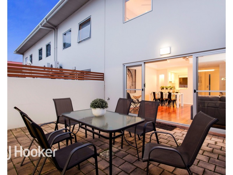 4/2 West Street, Hindmarsh SA 5007