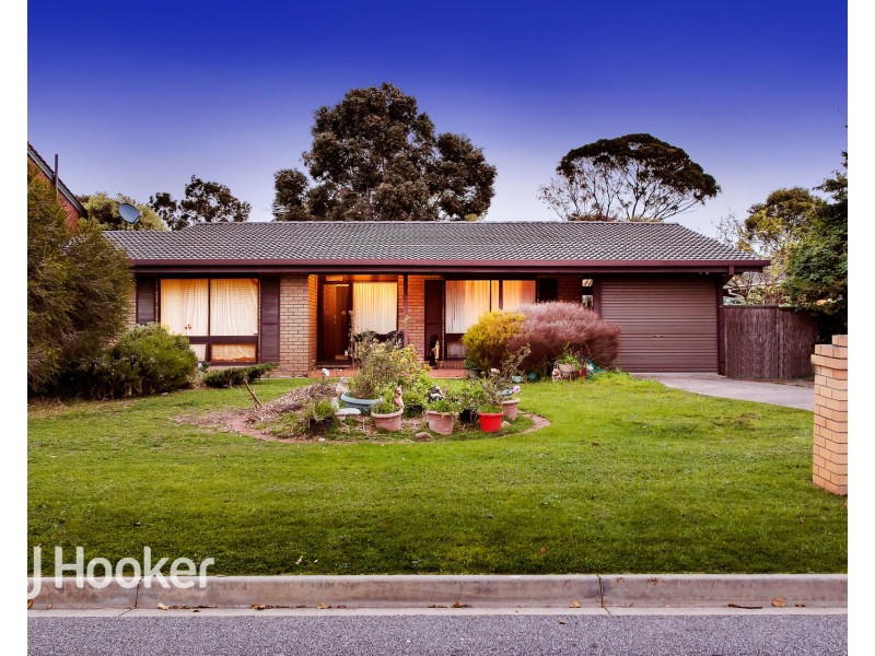 23 Glenalvon Drive, Flagstaff Hill SA 5159