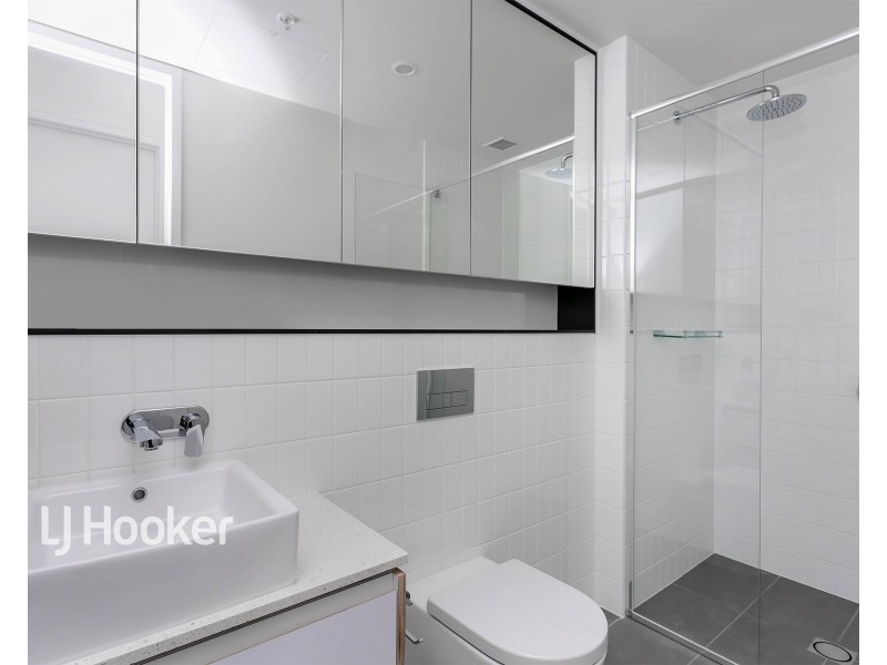 2302/29 Angus Street, Adelaide SA 5000