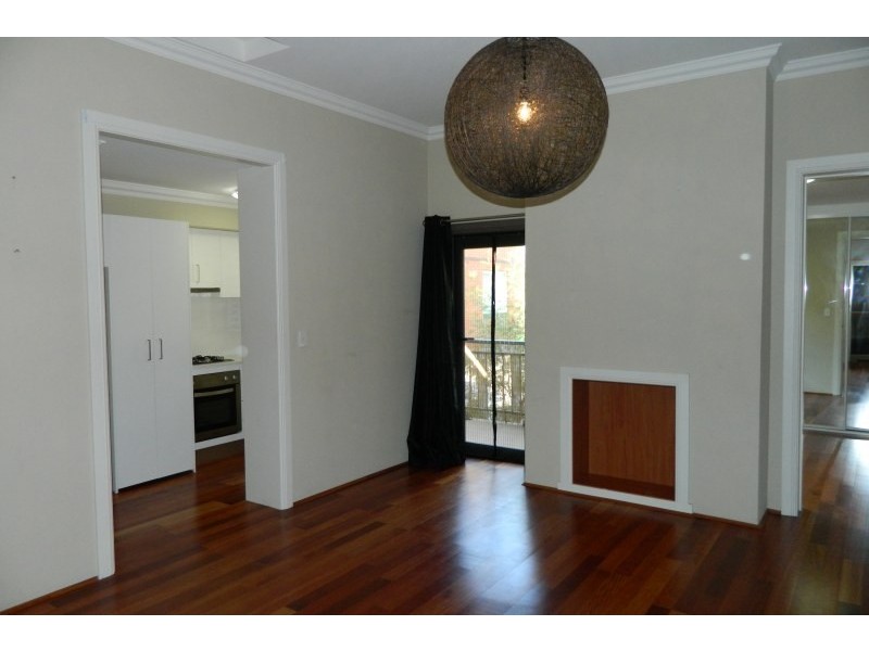 11 Woodcourt Street, Marrickville NSW 2204